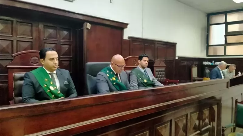 الإعدام شنقاً لـ4 أشقاء ألقوا محامية من شرفة منزلها في نبروه