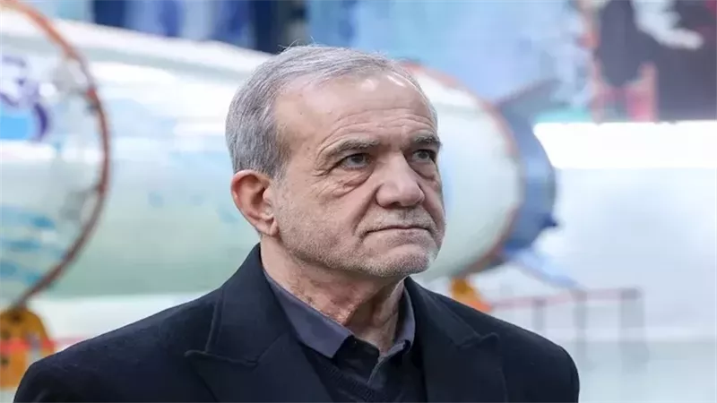بزشكيان: خلافات الداخل الإيراني تخدم أمريكا وإسرائيل
