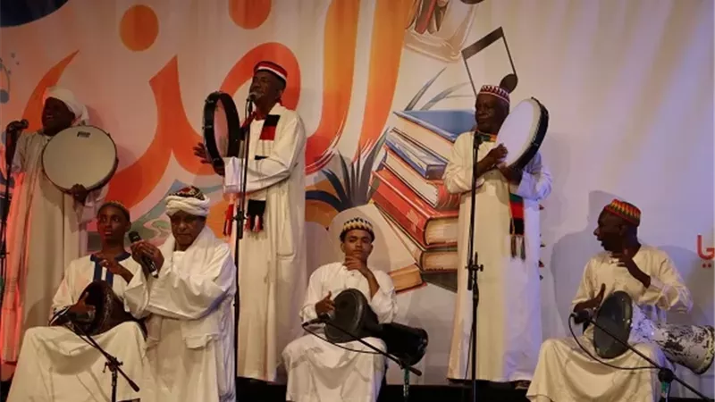 عروض اسوان للفنون الشعبية و توشكى التلقائية بشاطئ الفن