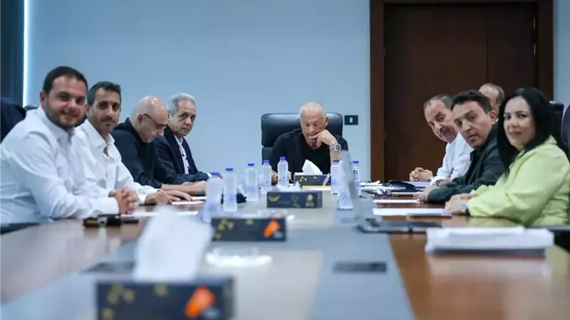 اتحاد الكرة يقرر ايقاف 8 مدربين واحالتهم الي لجنة الانضباط