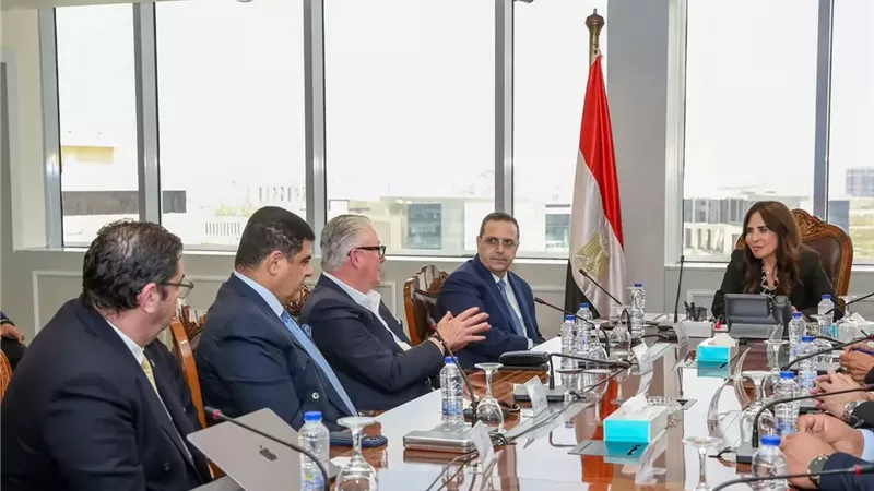 الإسكان تدعم إنشاء أول برج عالمي صفر انبعاثات كربونية