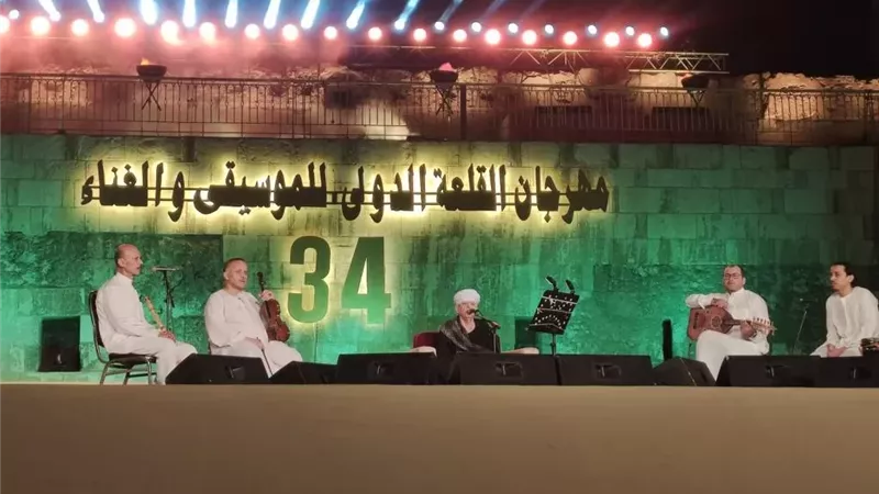 ياسين التهامي يأسر الجمهور بـ«نغمات العشق الإلهي»