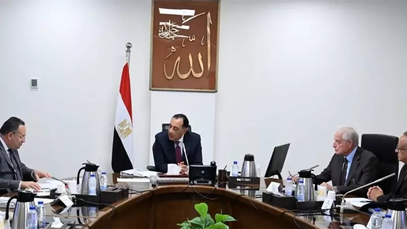 رئيس الوزراء يتابع ترتيبات عقد مؤتمر الهوية الوطنية بمكتبة الإسكندرية