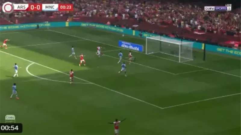 كالافيوري يفتتح التسجيل لآرسنال أمام مانشستر سيتي في كأس الدرع الخيرية