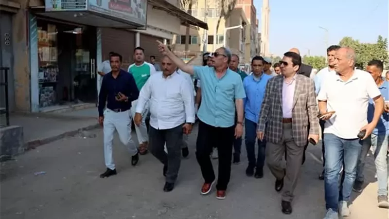 محافظ الإسماعيلية يتفقد مستوى الخدمات في أبوصوير..صور