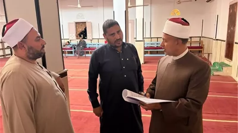 مدير أوقاف الإسماعيلية يتفقد مساجد القنطرة شرق