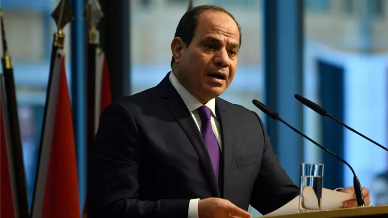 الرئيس السيسي يؤكد استعداد مصر لتقديم التسهيلات اللازمة لزيادة الاستثمارات القطرية