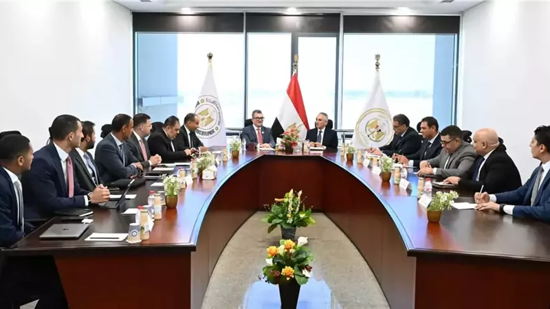 وزيرا العدل والتخطيط يبحثان الاستعانة بالحلول التكنولوجية