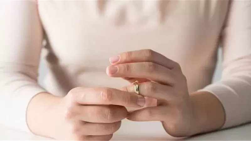 التحايل للحصول على المعاش بالطلاق..حكمه يُبينه أمين الفتوى