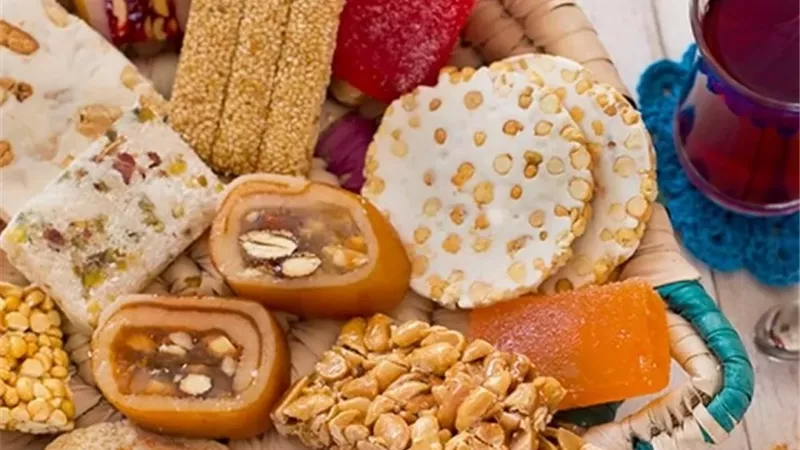 حلوى المولد للأطفال .. ما الكمية المناسبة وكيف نتجنب الإفراط؟
