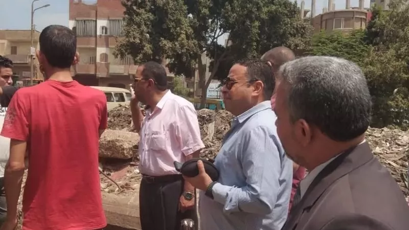محافظ القليوبية يوجه بتكثيف أعمال النظافة ورفع التراكمات بقرية الشموت