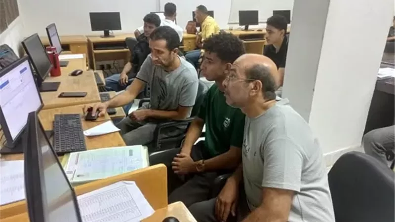 91 طالبا سجلوا طلبات تقليل الإغتراب بمكتب تنسيق جامعة القناة