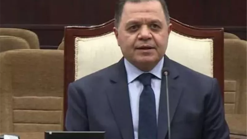وزير الداخلية يهنئ شيخ الأزهر بذكرى المولد النبوي الشريف