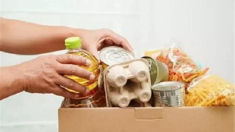 حكم إخراج زكاة المال مواد غذائية احتفاءً بالمولد النبوي؟