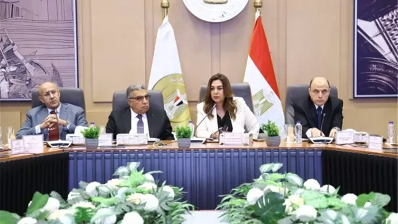 وزيرة التنمية المحلية تعلن موعد انتهاء مشروع تطهير مصرف كيتشنر