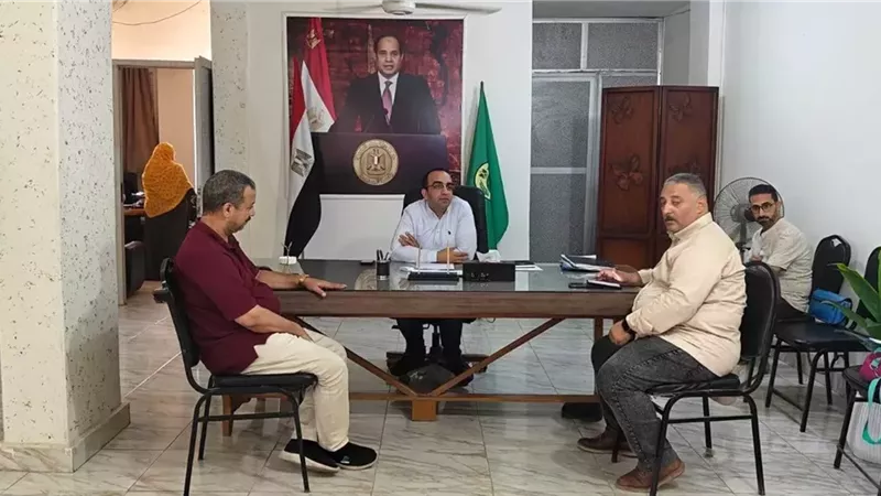 لجنة تتابع منظومة العمل ومستوى الأداء في أبوصوير بالإسماعيلية