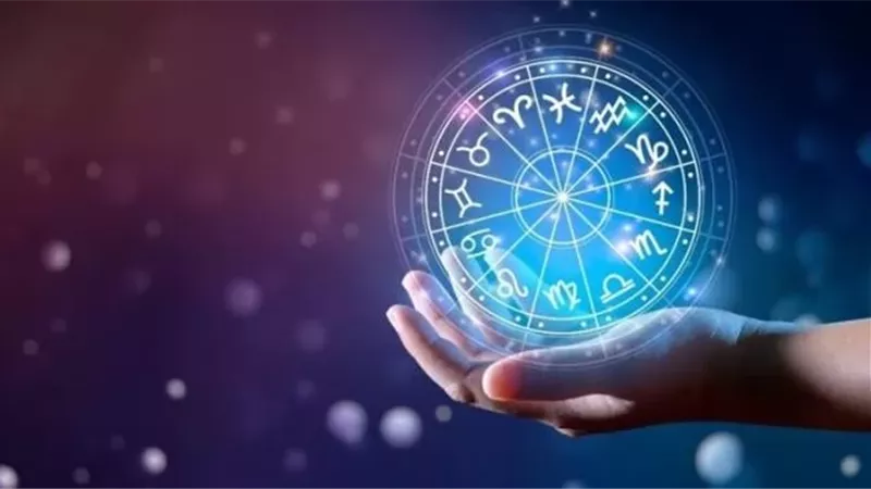 برج الحوت.. مشاعرك تقودك نحو قرار طال انتظاره
