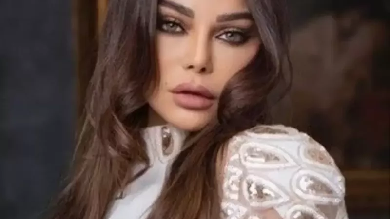 ساعة من الألماس هدية لـ هيفاء وهبي من معجب بحفلها في جدة