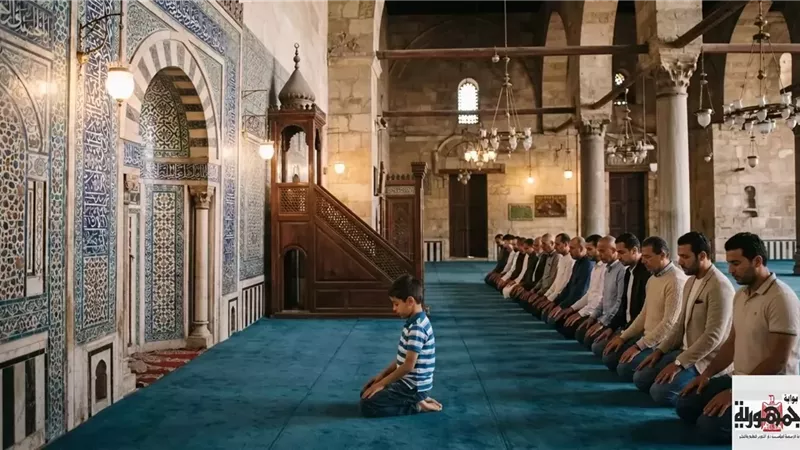 ترغيب الصغار في أداء الصلاة وتقديمهم للإمامة تشجيعا لهم