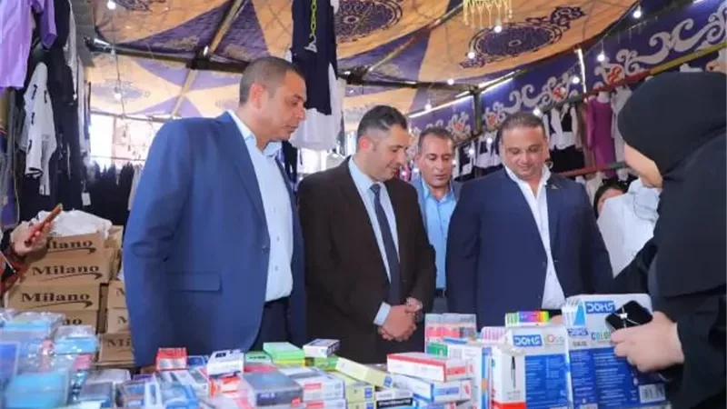 إفتتاح معرض حزب حماة الوطن للمستلزمات المدرسية بكفر البطيخ