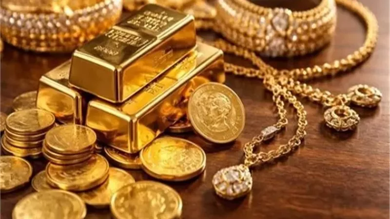 تراجع الذهب عالميًا بعد قمة 3 أشهر مع ترقب التضخم الأمريكي