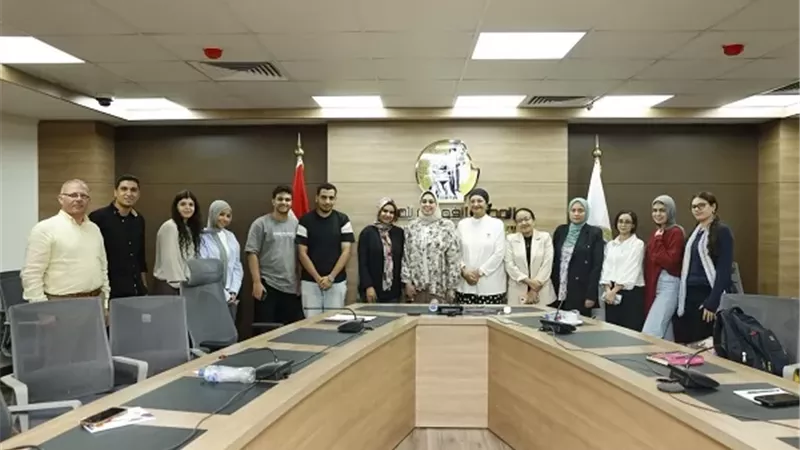 قومي المرأة يعزز وعي طلاب التدريب الصيفي بأهمية المشاركة السياسية