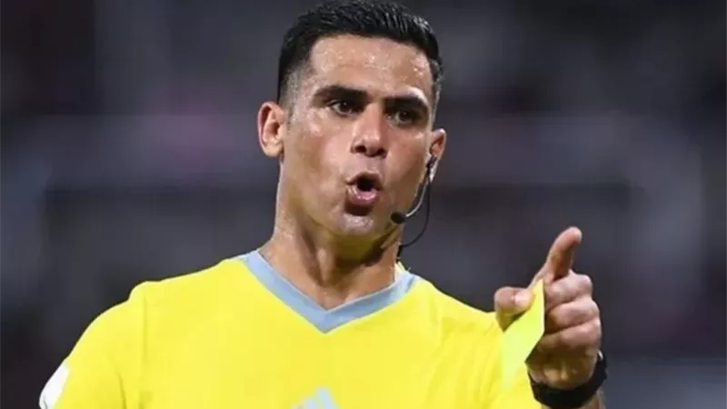 محمد معروف حكماً لمباراة الأهلي و زد في الدوري