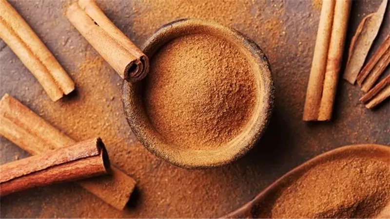 القرفة وخسارة الوزن.. دراسات علمية تكشف تأثيرها على وزن الجسم