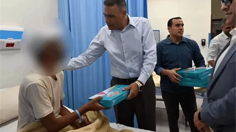محافظ جنوب سيناء يتفقد مجمع الفيروز الطبي بالطور
