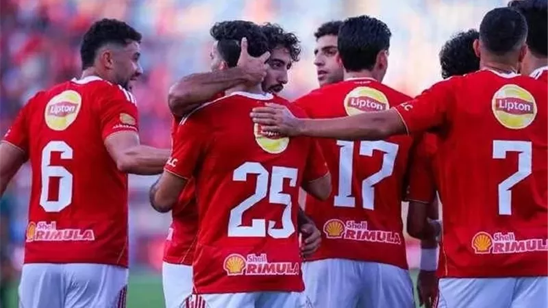 الأهلي أمام زد في مواجهة قوية الليلة.. صراع جديد على النقاط الثلا