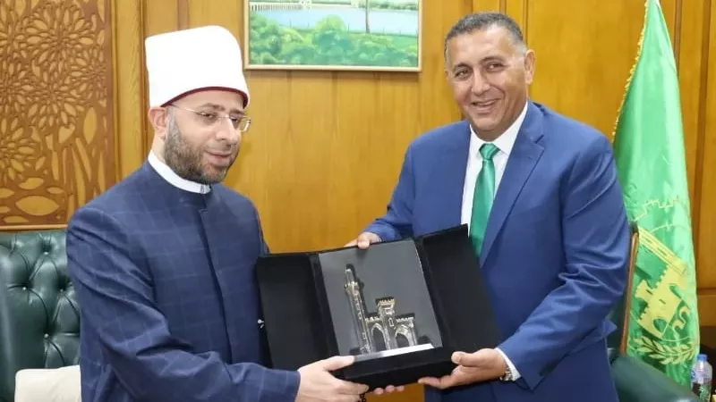 محافظ القليوبية يستقبل وزير الأوقاف في احتفالات العيد القومي الـ158
