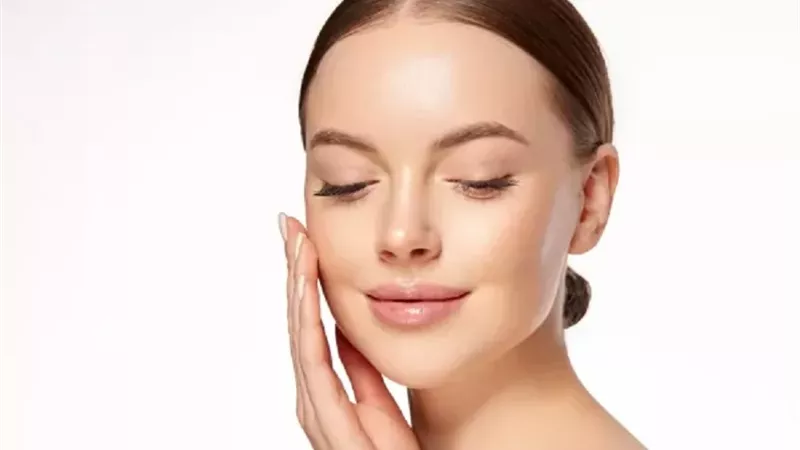 7 خطوات تمنح بشرتك ملمسًا أكثر نعومة