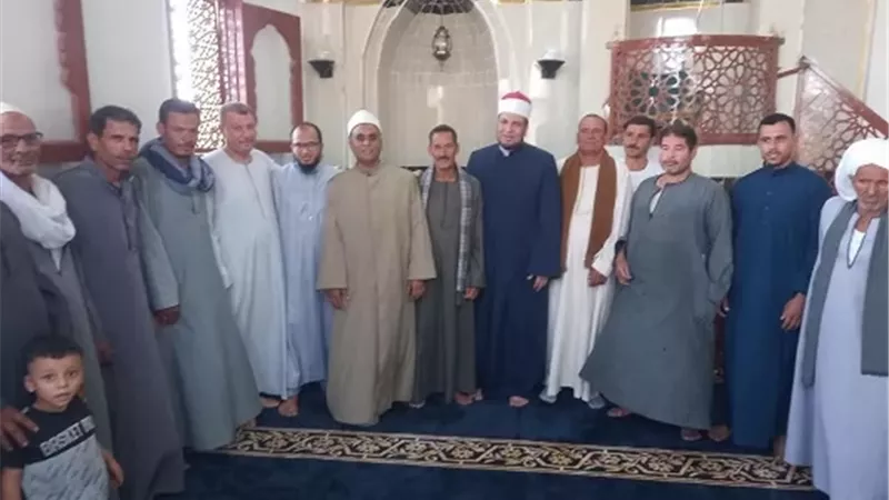 محافظ المنيا يعلن افتتاح مسجدَي النور بقريتي النبورة وأشنين