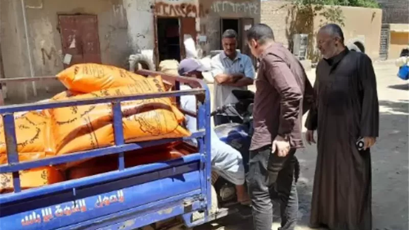 ضبط أسمدة كيماوية ومخصبات زراعية قبل بيعها بالسوق السوداء بديروط