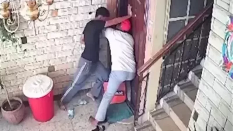 حبس المتهمين باقتحام شقة سيدة كينية في البساتين