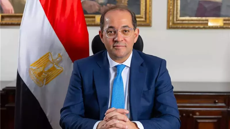 «الممولون والمواطنون لازم يشعروا بمدى تحسن الخدمات المقدمة إليهم»