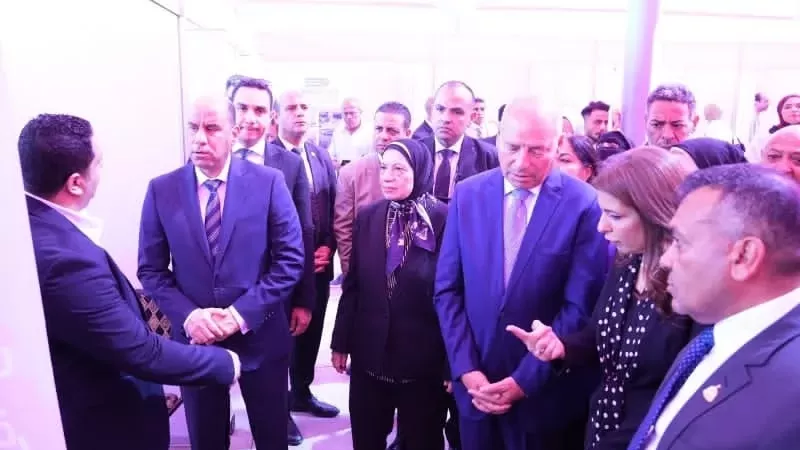 14 ألفاً و486 فرصة عمل.. وزير العمل ومحافظ القاهرة يفتتحان الملتقى الثاني للتوظيف