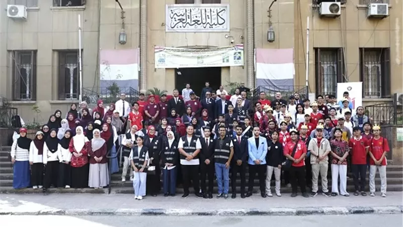 سفير إندونيسيا يشارك في غرس الأشجار بجامعة الأزهر