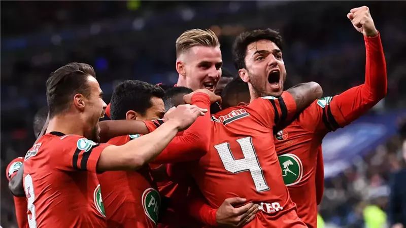 رين يخطف الفوز أمام لومان في الوقت القاتل بالدوري الفرنسي