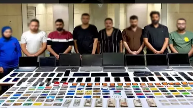 سقوط تشكيل عصابى للاستيلاء على الحسابات البنكية عبر صفحات مزيفة