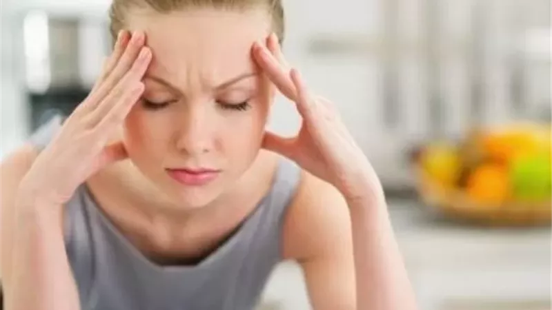 الكوليسترول المرتفع.. طبيب يحدد أطعمة مفيدة وأخرى يجب الحذر منها