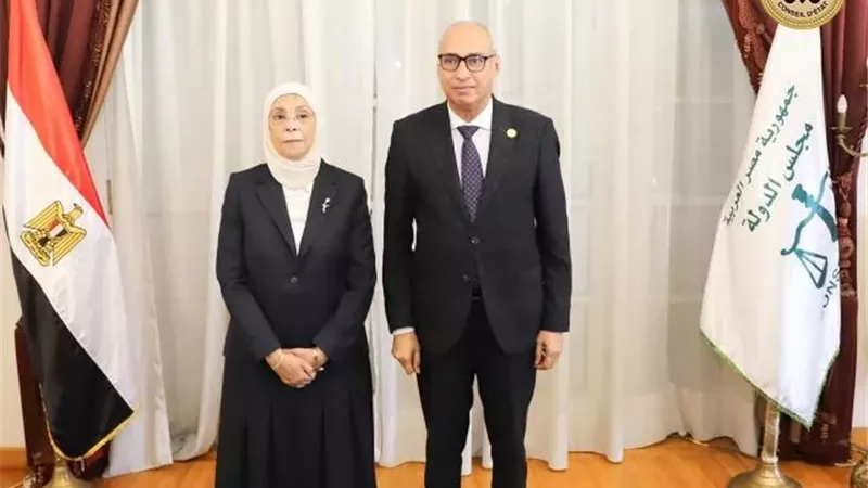 رئيس مجلس الدولة يستقبل رئيسة هيئة النيابة الإدارية