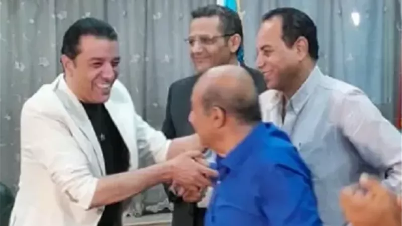 أول تعليق من مصطفى كامل بعد حل أزمته مع طارق الشناوي