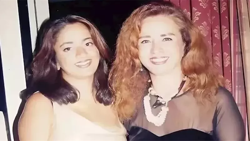 حسين فهمي ينعى ابنة نجلاء فتحي