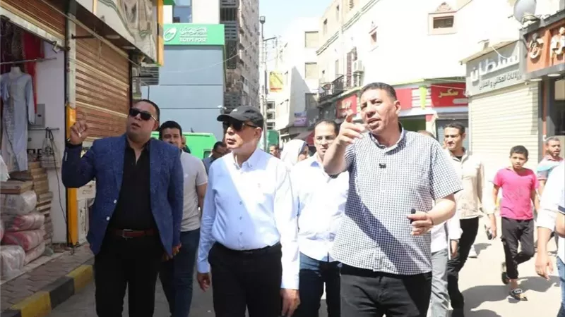 جولة لمحافظ المنيا بميدان عمر افندي