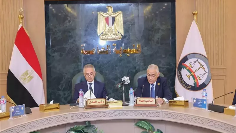 النائب العام يستقبل وزير العدل بمقر مكتبه