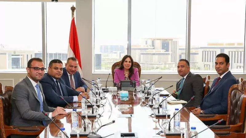 وزيرة الإسكان: مراكز سياحية بالبحر الأحمر لربطها بمدن الصعيد