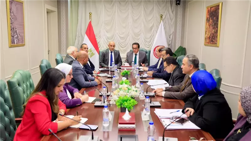 وزيرا الصحة والتعليم يبحثان تطوير منظومة مدارس التمريض