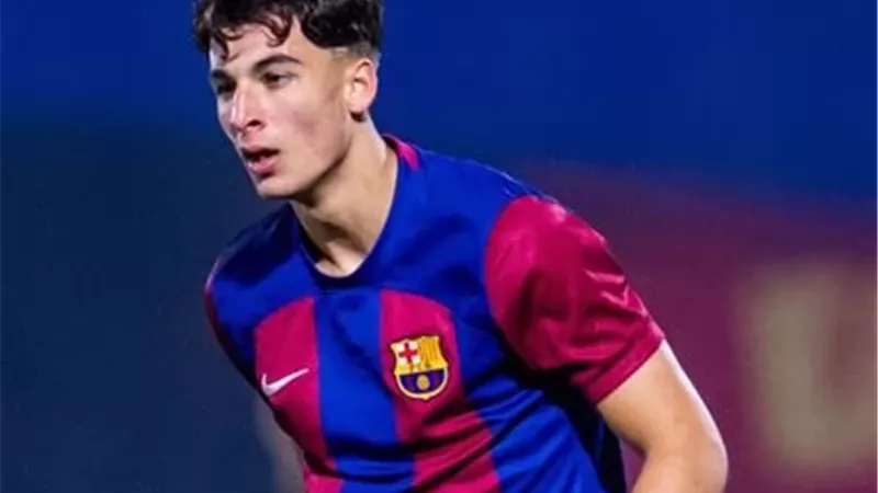 قبل غلق باب الانتقالات.. برشلونة يعلن رحيل فرنانديز إلى مايوركا