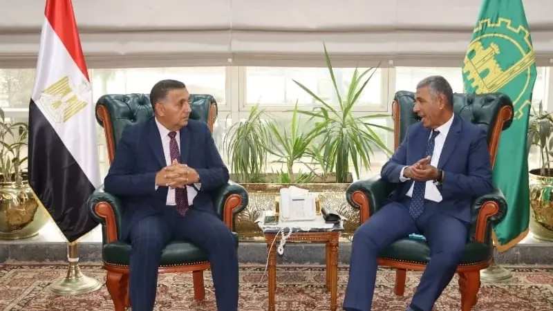 محافظ القليوبية يوجه بإعادة هيكلة منظومة النظافة بشبرا والخصوص